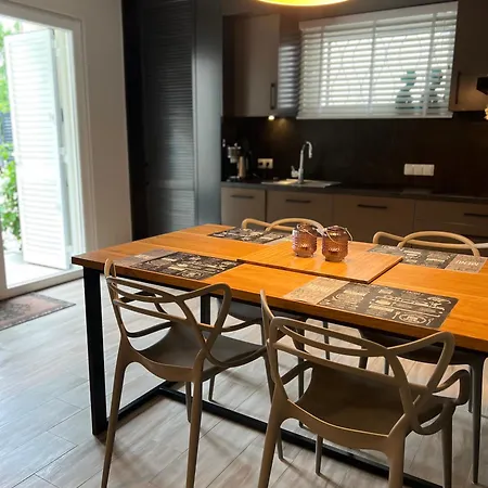 Destine Apartment *
