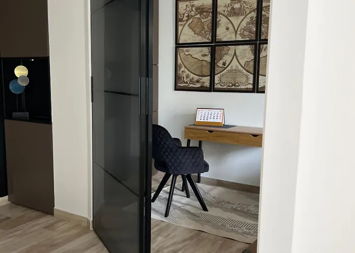 Destine * ロゴズニッツァ